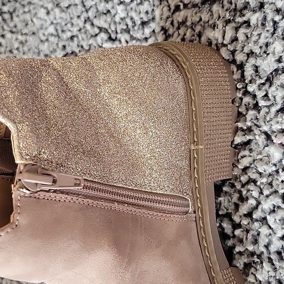 Steve Madden Girls Glitter Chelsea Boots Size 5 Big Girl - Picture 8 of 9